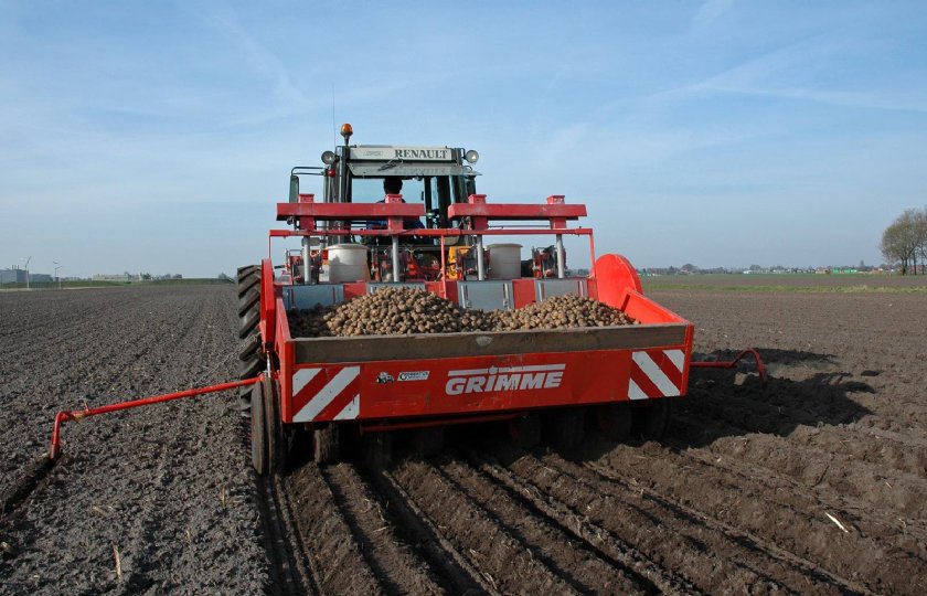 Precisietechnieken+inzetten+bij+aardappelmoeheid