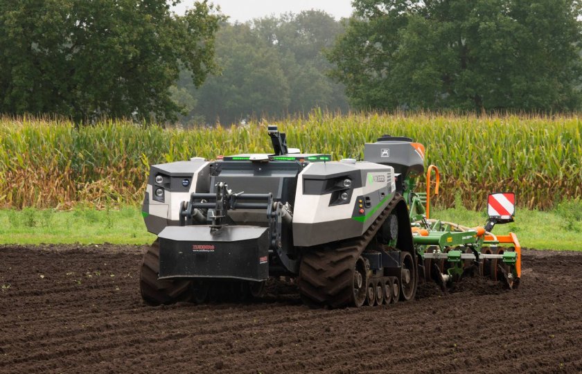 Veldrobots+die+aan+een+half+woord+genoeg+hebben