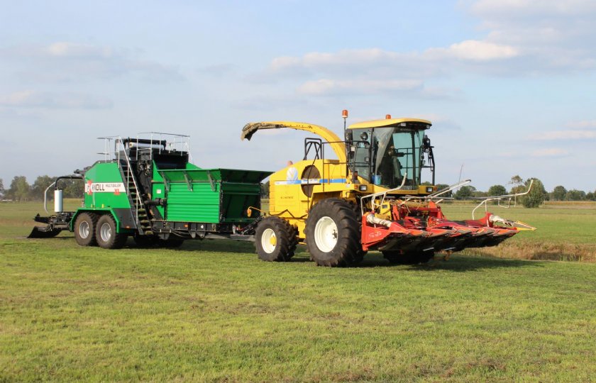 Knoll: met één combinatie mais hakselen, persen en wikkelen - Smart farming