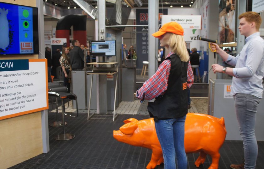 Mobiel+weegsysteem+met+3D%2Dcamera+voor+varkens+wint+prijs